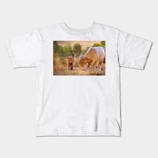 Mother and Daughter, Galloway Cows, Kanmantoo, Adelaide Hllls, SA Kids T-Shirt